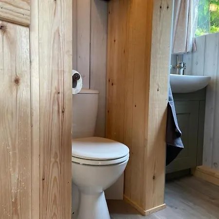 The At Shambala- Now With Sauna Available To Book! Chalet