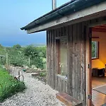 Dağ evi The At Shambala- Now With Sauna Available To Book! Whitby