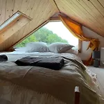 The At Shambala- Now With Sauna Available To Book! Dağ evi *